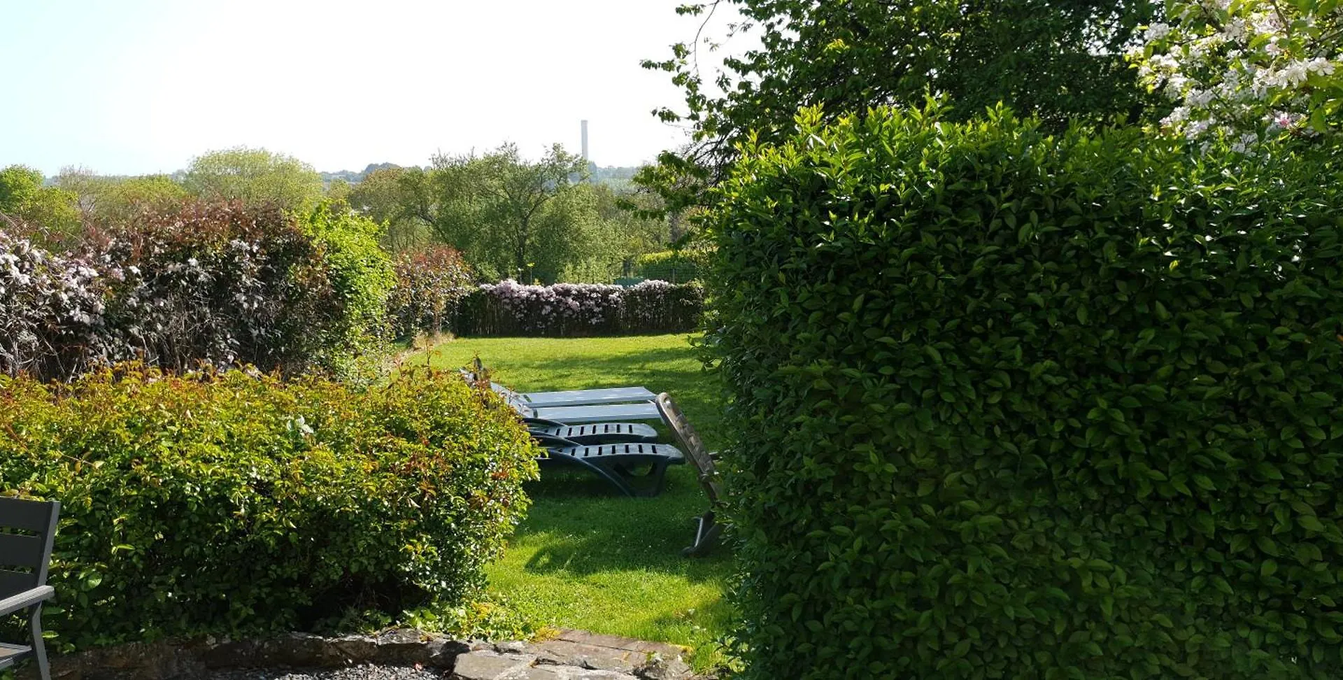 Les Clematites Villa Hillion